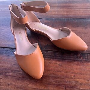Dream Pairs • Trendy Women’s “Amiga” Tan Low Wedge Pumps with Ankle Strap•Size 6